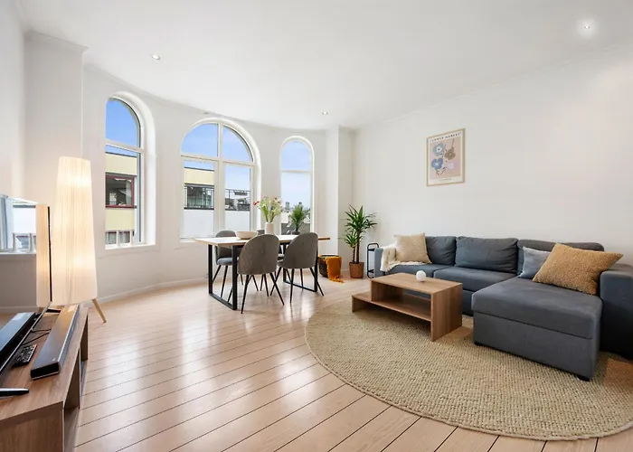 아파트 Modern Downtown With Great Views *